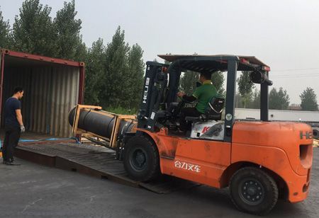 Графитовый электрод UHP 600 мм с ниппелем T4L