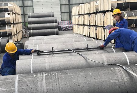 Графитовый электрод UHP 600 мм с ниппелем T4L